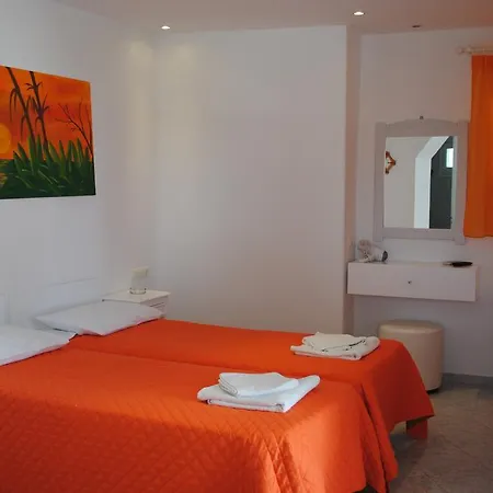ميلينا Mykonos Town