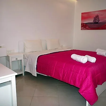 Milena * Mykonos Town